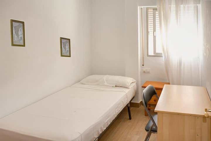 Apartamento Amplio Seville Luaran gambar