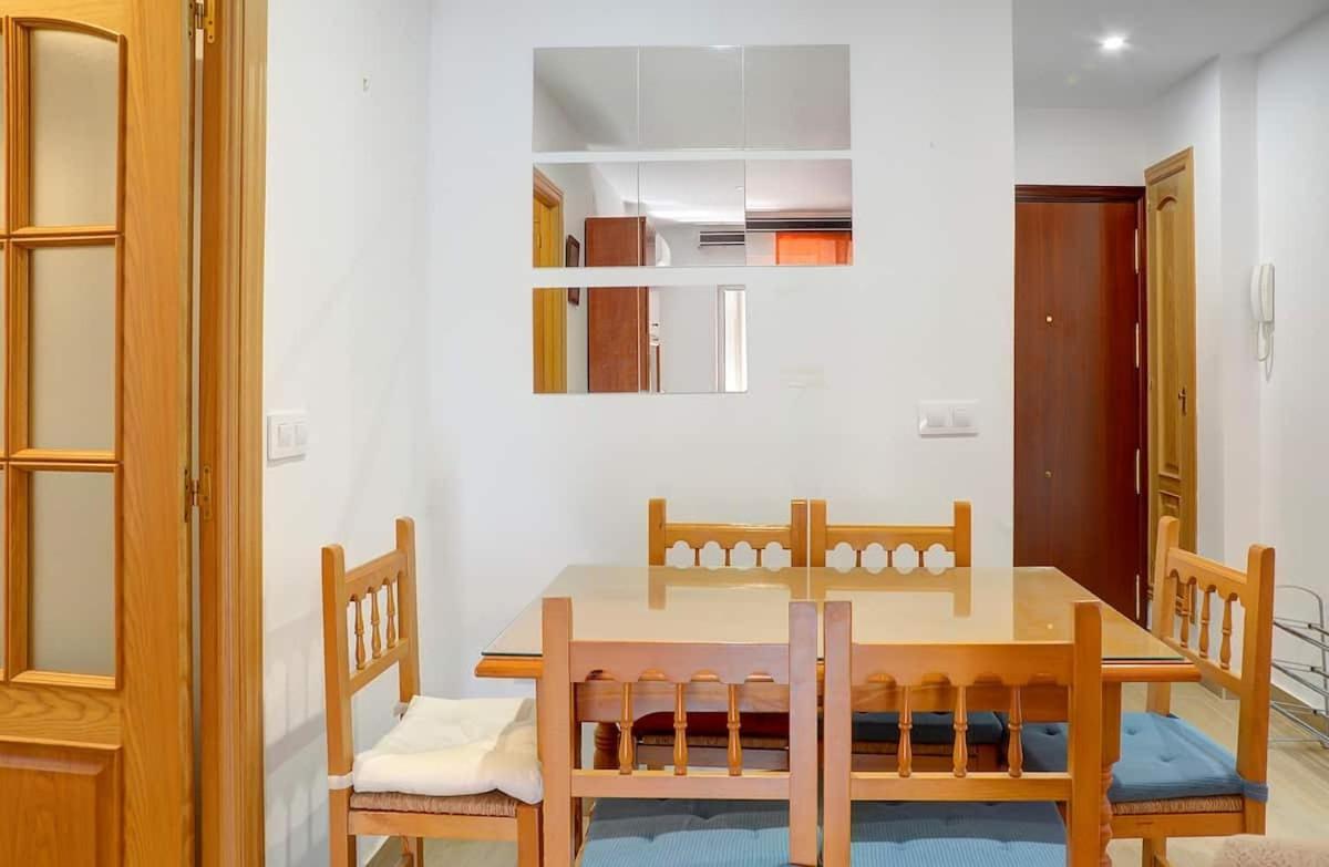 Apartamento Amplio Seville Luaran gambar